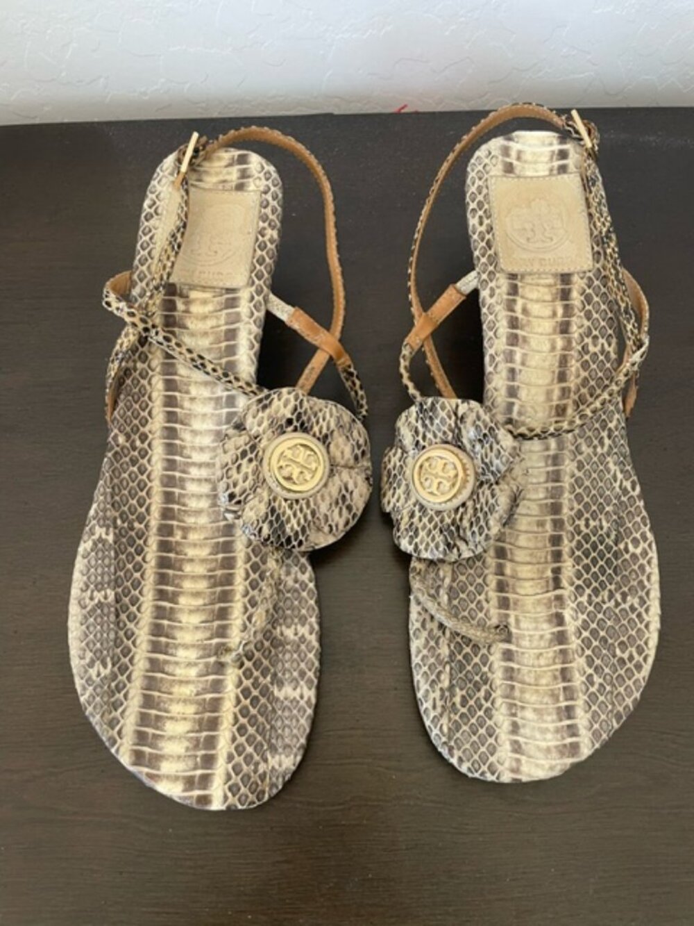 Tory Burch Snake Skin Flower Wedge Sandals gold TB logo brown/tan size 9
